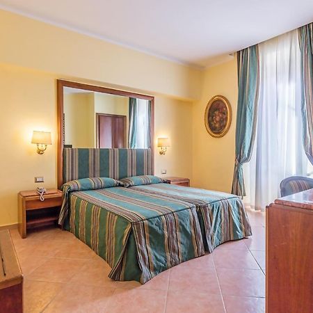 Raeli Hotel Noto Roma Exterior foto