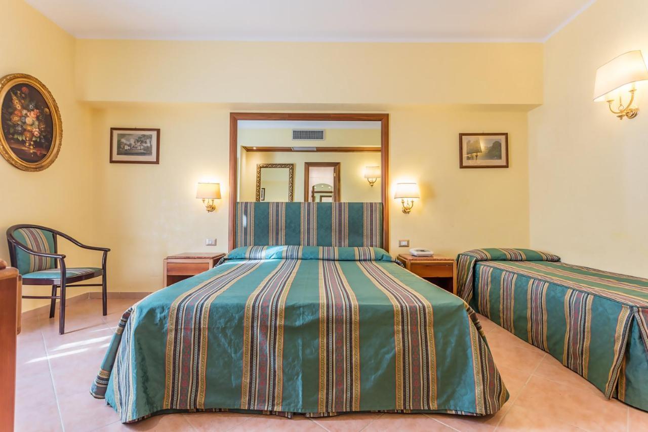Raeli Hotel Noto Roma Exterior foto