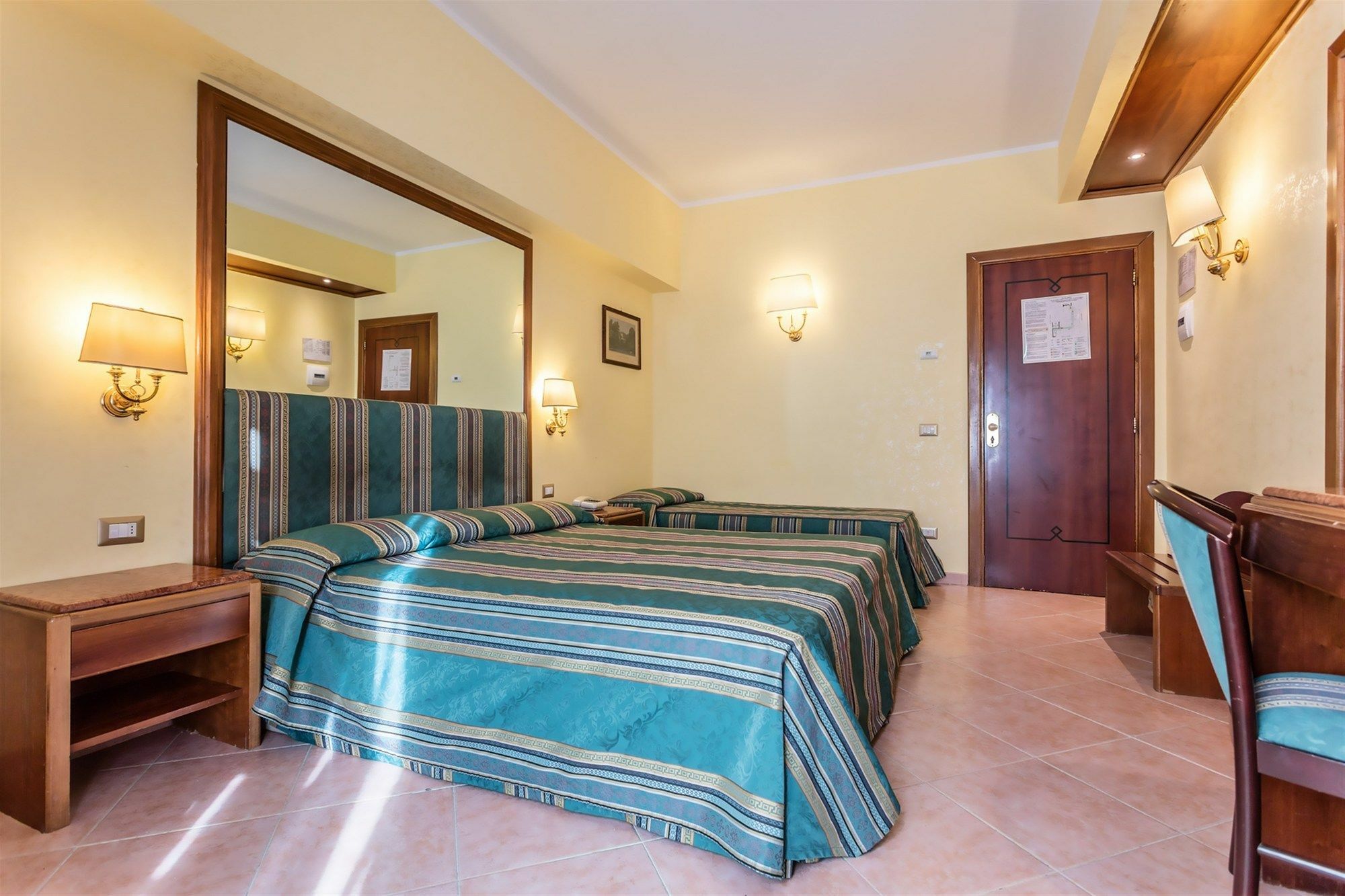 Raeli Hotel Noto Roma Exterior foto
