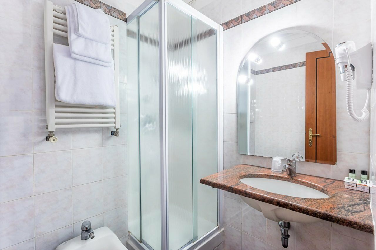 Raeli Hotel Noto Roma Exterior foto
